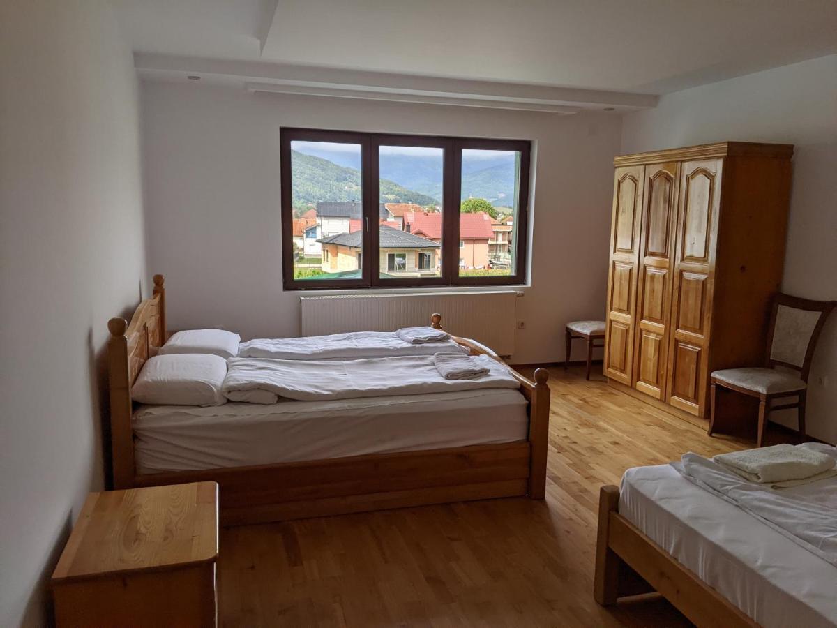Apartments & Restaurant Abas Πλαβ Εξωτερικό φωτογραφία