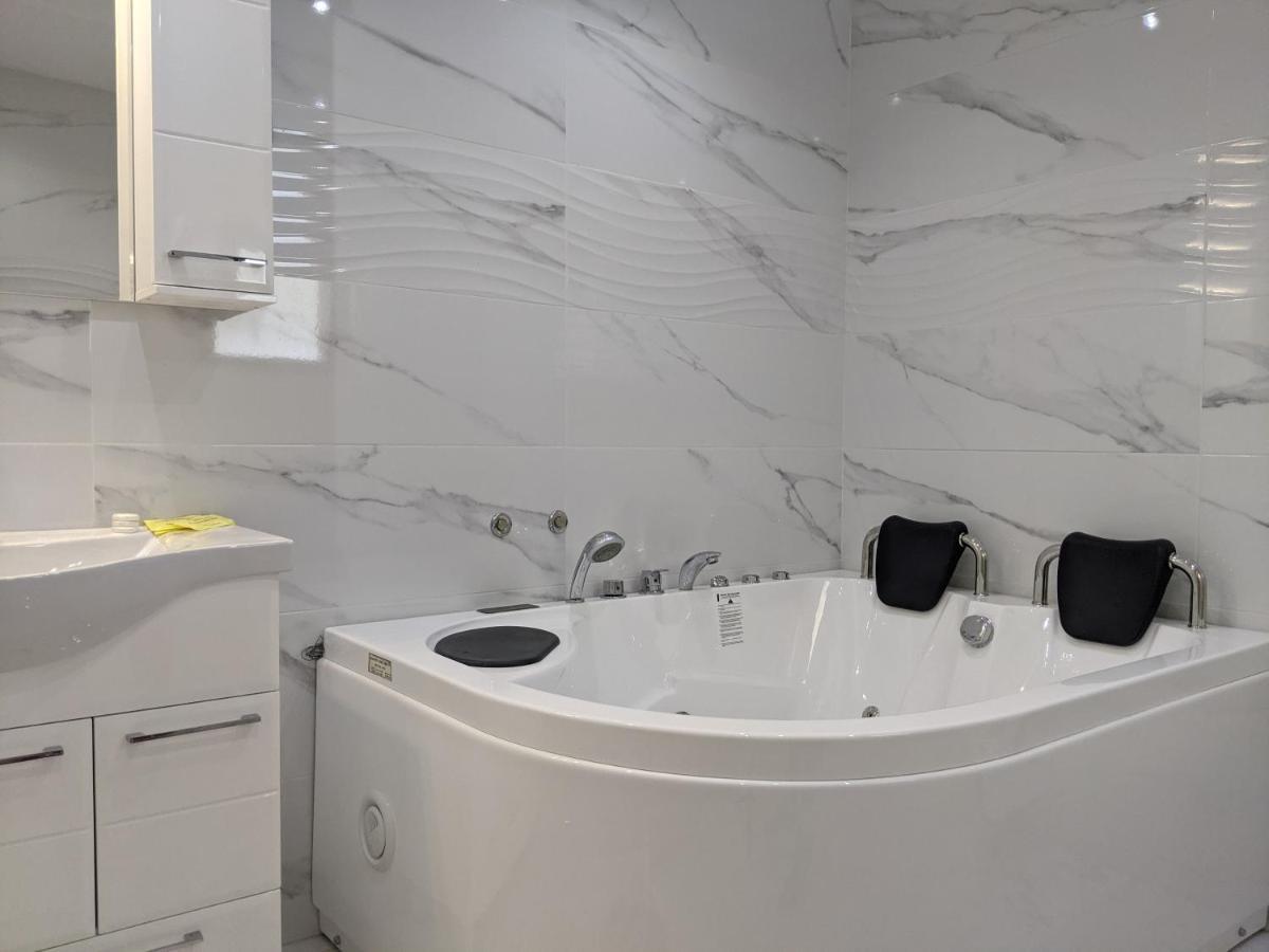 Apartments & Restaurant Abas Πλαβ Εξωτερικό φωτογραφία