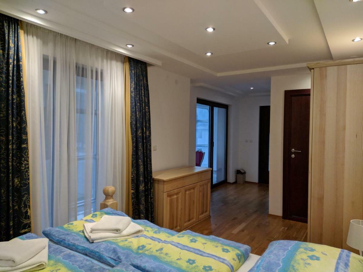 Apartments & Restaurant Abas Πλαβ Εξωτερικό φωτογραφία