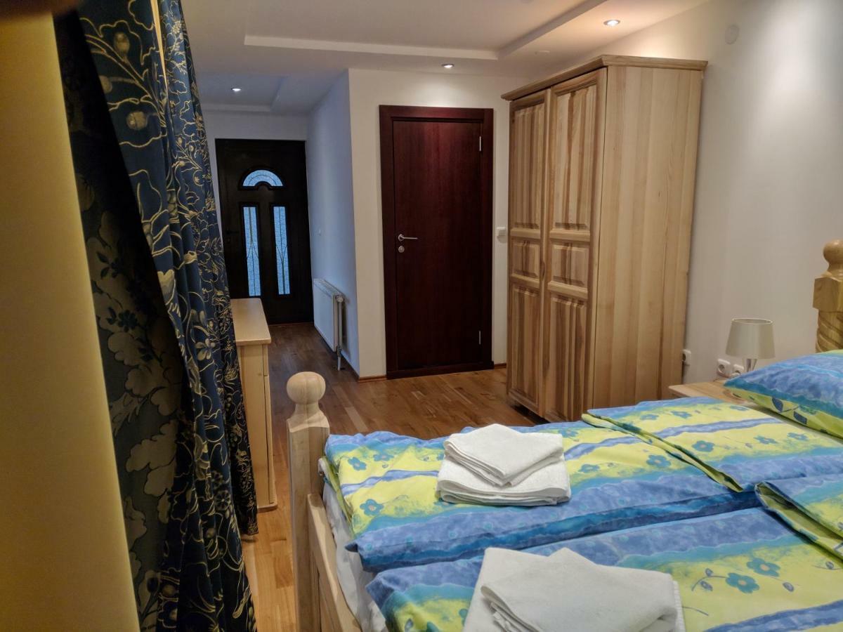 Apartments & Restaurant Abas Πλαβ Εξωτερικό φωτογραφία