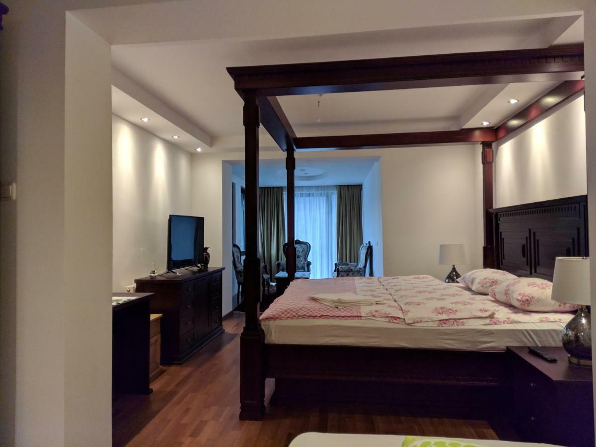 Apartments & Restaurant Abas Πλαβ Εξωτερικό φωτογραφία