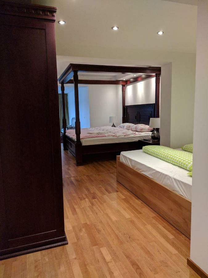 Apartments & Restaurant Abas Πλαβ Εξωτερικό φωτογραφία
