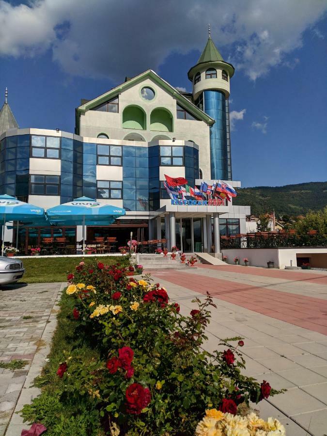 Apartments & Restaurant Abas Πλαβ Εξωτερικό φωτογραφία